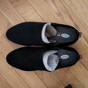Dr Scholl's black shoes